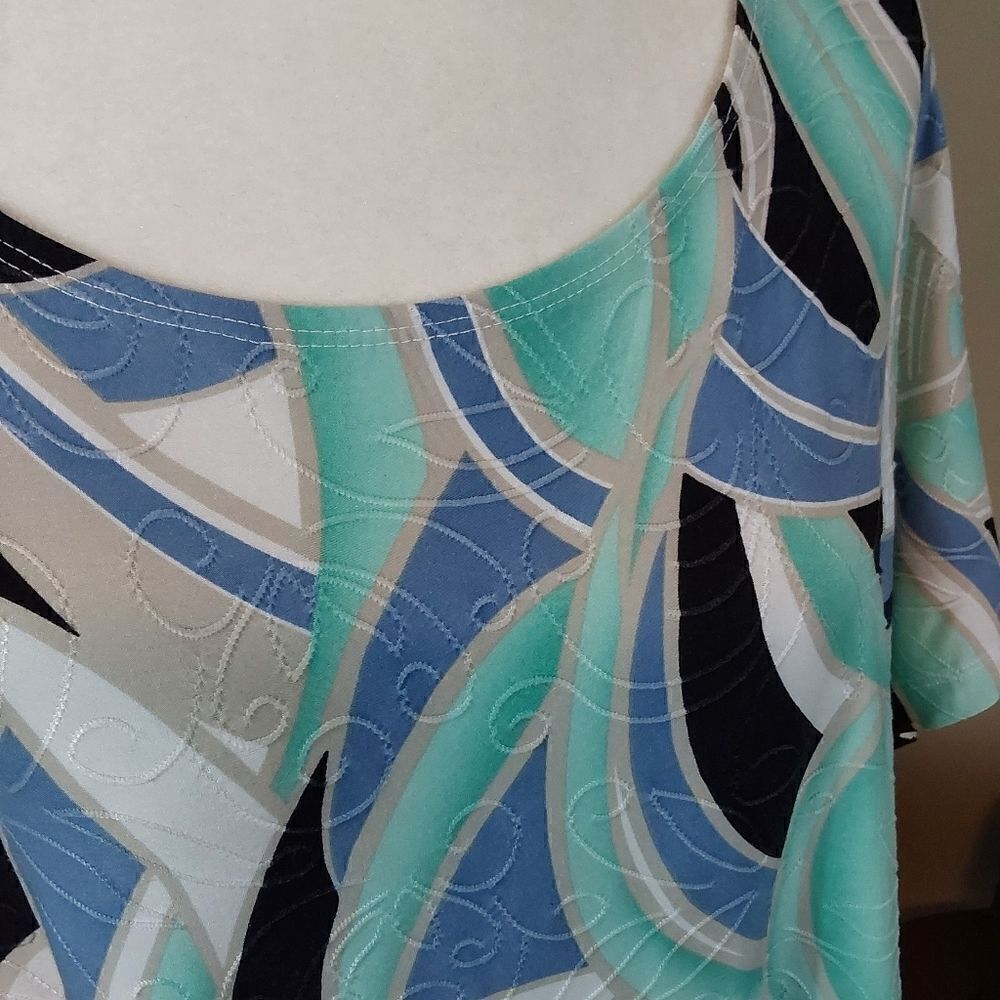 Alexa Rae Top Size 3X Multi-color - Picture 4 of 8